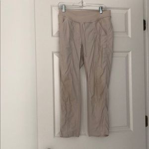 Lululemon  Elastic Waist Jogger Pant size 8